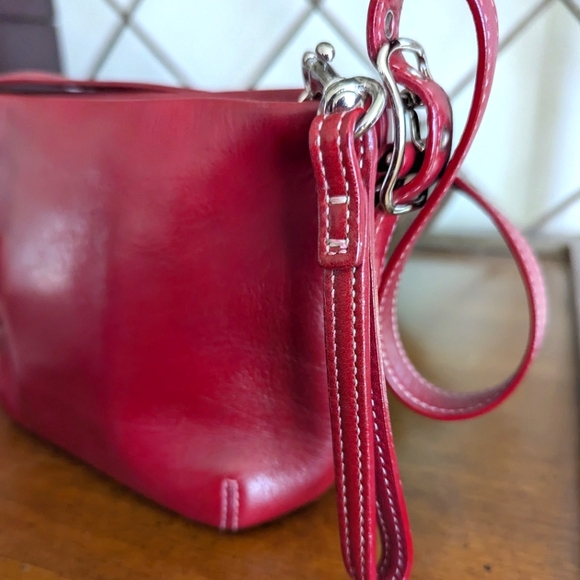 EUC Coach Charlie Mini Hobo - Picture 8 of 15